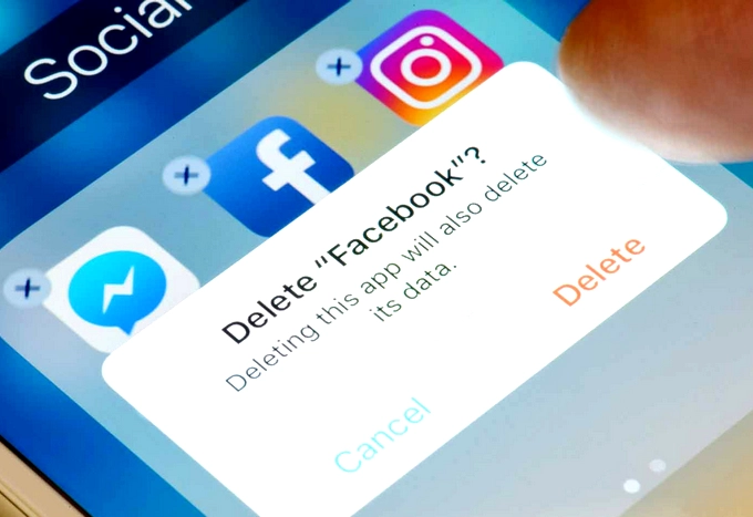 44 प्रतिशत अमेरिकी युवाओं ने मोबाइल से फेसबुक ऐप हटाया