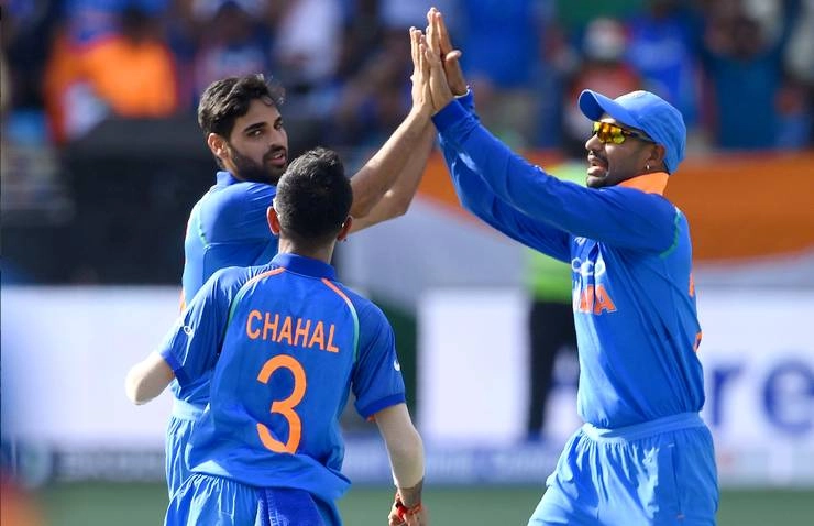 IND vs SL: भारतीय गेंदबाजों के सामने श्रीलंका ने टेके घुटने, भारत को मिला 263 का लक्ष्य