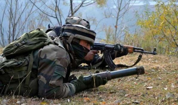 कश्मीर में 2 आतंकी ढेर, सुरक्षाबलों पर पत्थरबाजी - Terrorist encounter in Jammu and Kashmir