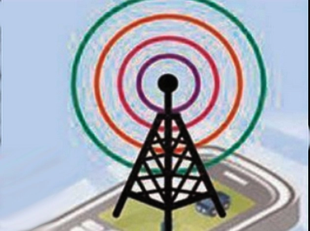 उपग्रह संचार कंपनियों को स्पेक्ट्रम आवंटन सिर्फ पॉइंट-टू-पॉइंट कनेक्शन के लिए - Spectrum allocation to satellite communications companies only for point-to-point connections