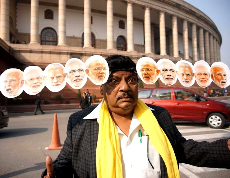 संसद में नरेन्द्र मोदी के 'दशानन', तेदेपा सांसद का अनूठा विरोध - TDP MP Narendra Modi protest Ravan