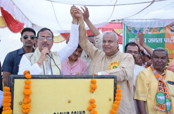 2014 में चली थी मोदी लहर, अब विपक्षी पार्टियों पर चल रहा है मोदी कहर - Lok Sabha Elections 2019, BJP Dr. Dinesh Sharma