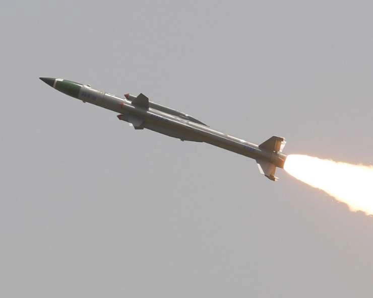 पाकिस्‍तान ने किया बैलिस्टिक मिसाइल 'गजनवी' का परीक्षण - Pakistan tests ballistic missile Ghaznavi