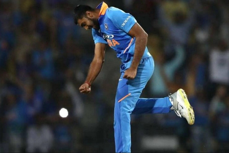 world cup 2019 : धवन के बाद अब विजय शंकर के अंगूठे में लगी‍ चोट, भारतीय खेमा फिर सहमा - Vijay Shankar