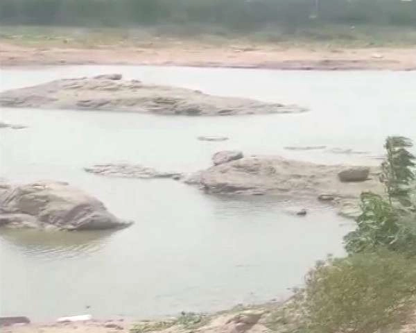 झारखंड में बड़ा हादसा : ‘करमा विसर्जन’ करने गई 7 लड़कियों की तालाब में डूबने से मौत, 6 एक ही परिवार कीं - Jharkhand: 7 girls drown in pond during 'Karma Puja immersion