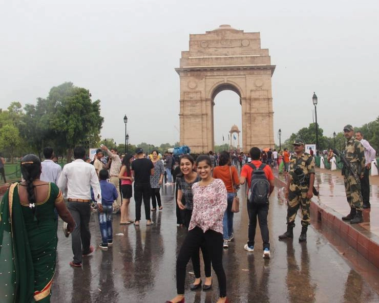 Delhi। दिल्ली में 6 दिन की भीषण गर्मी के बाद झमाझम, 28.8 मिलीमीटर बारिश होने से मिली राहत - Delhi