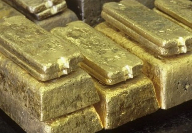 दुनिया में गिरावट के बीच दिल्ली में सोना चमका, चांदी में भी बढ़त - Delhi ‍gold rate