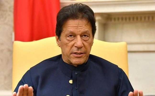 इमरान को सता रहा है डर, जेहादियों को कश्मीर नहीं जाने की चेतावनी - Imran Khan's fear