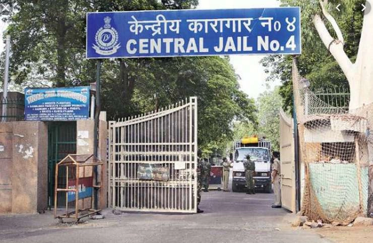 तिहाड़ जेल में सुरक्षा पर उठे सवाल, महीनेभर के अंदर हुई 2 कैदियों की हत्या - Questions raised on security in Tihar Jail