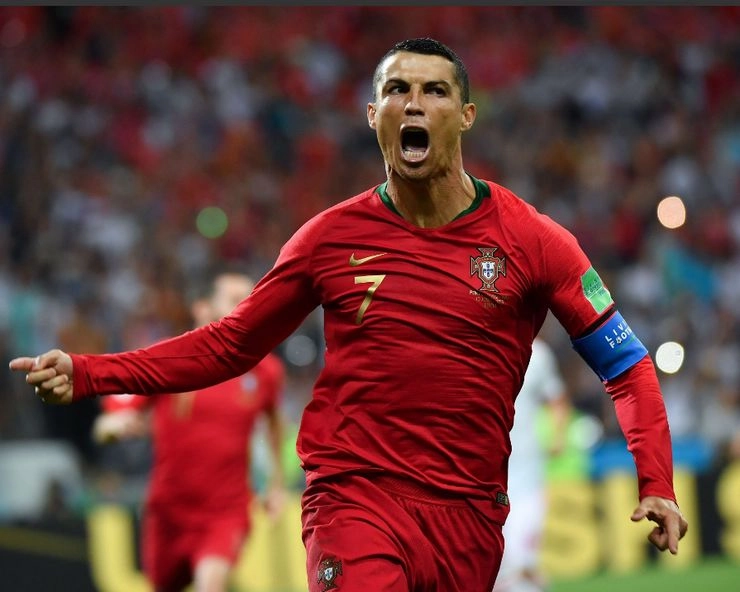 FIFA World Cup के दौरान रोनाल्डो को झटका, मैनचेस्टर यूनाइटेड ने तोड़ा करोड़ो का करार - Manchester United axe Cristiano Ronaldo, whopping deal ripped up
