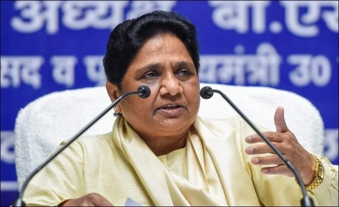 मायावती ने आगरा में ही क्यों की पहली रैली, निशाने पर क्यों रही कांग्रेस? - Why Mayawati attacks congress in Agra rally