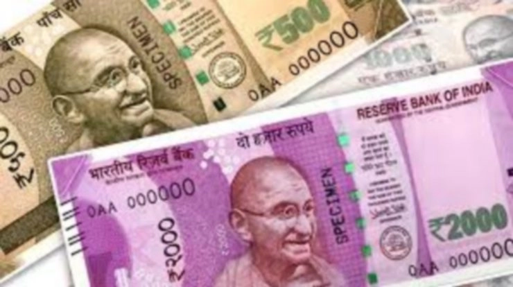 गुजरात के 3 शहरों और मुंबई से 317 करोड़ रुपए मूल्य के जाली नोट जब्त - Fake notes worth Rs 317 crore seized