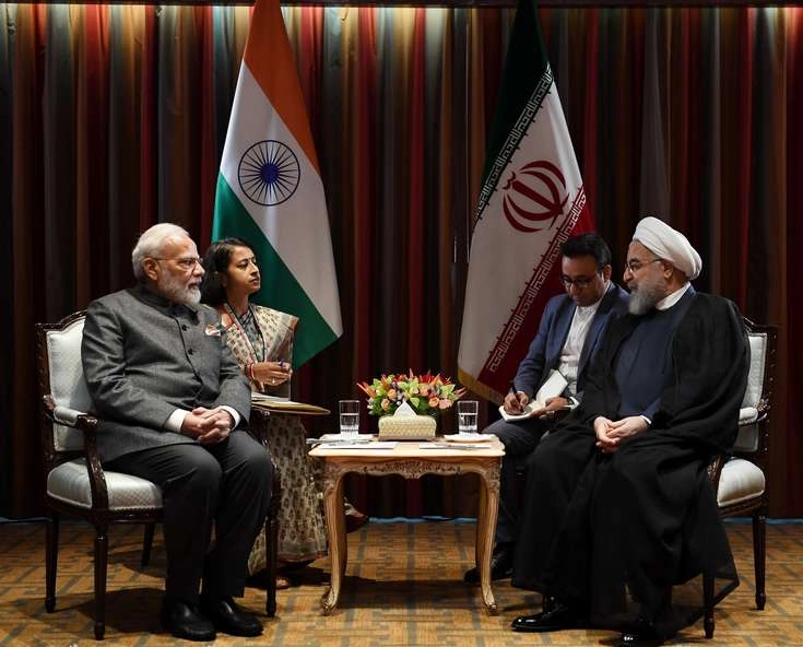 अमेरिका-ईरान तनाव के बीच PM मोदी ने हसन रुहानी से की मुलाकात, इन मुद्दों पर हुई बात