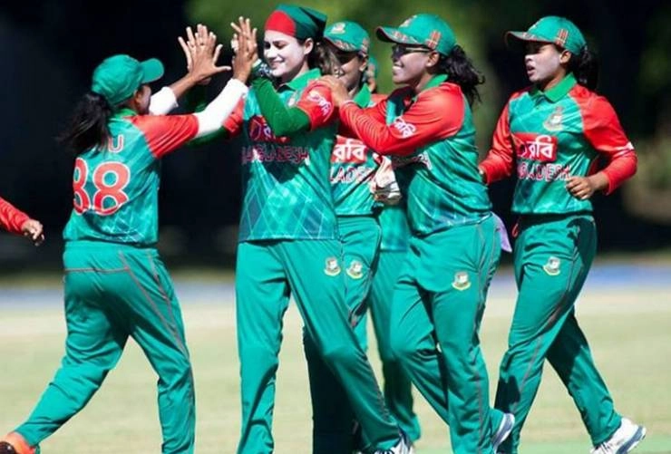पहला विश्वकप खेल रही बांगलादेश को मिली दूसरी हार, मेजबान न्यूजीलैंड ने 9 विकटों से रौंदा - Newzealand deciminates new entrant Bangladesh in Women World cup