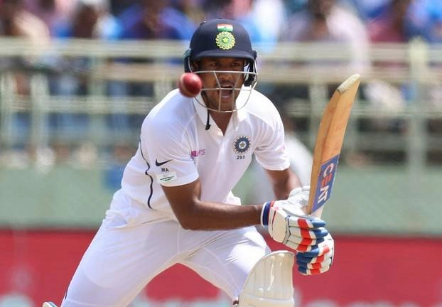 पुणे टेस्ट का पहला दिन, लंच तक टीम इंडिया मजबूत स्थिति में - Pune Test : 1st day of India vs South Africa match