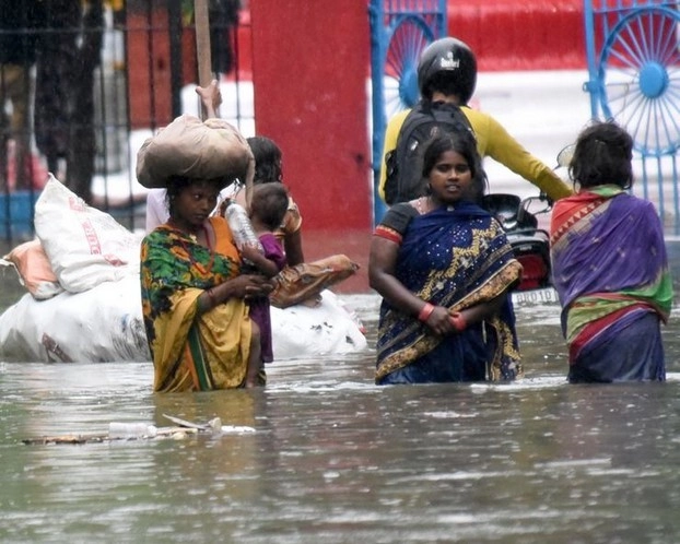 Weather update : बिहार में बाढ़ से हाहाकार, टूटा पुनपुन नदी पर बना बांध, जलभराव से लोग परेशान - Weather update