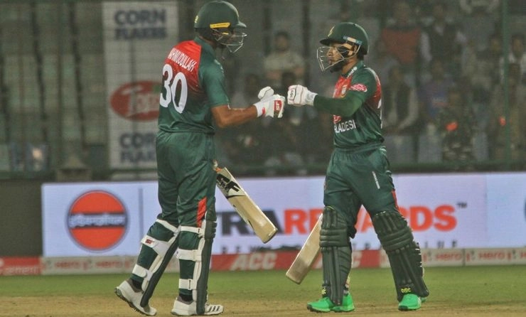 बिना लक्ष्य जाने ही बल्लेबाजी करने उतरे बांग्लादेशी, नीशम ने ली चुटकी - Bangladesh batsman came to bat without knowing the target