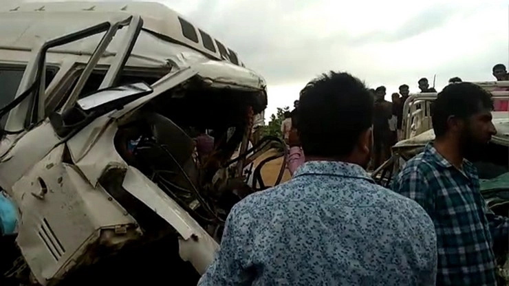 राजस्थान के चुरू में भीषण सड़क दुर्घटना, 8 लोगों की मौत, आधा दर्जन से ज्यादा घायल