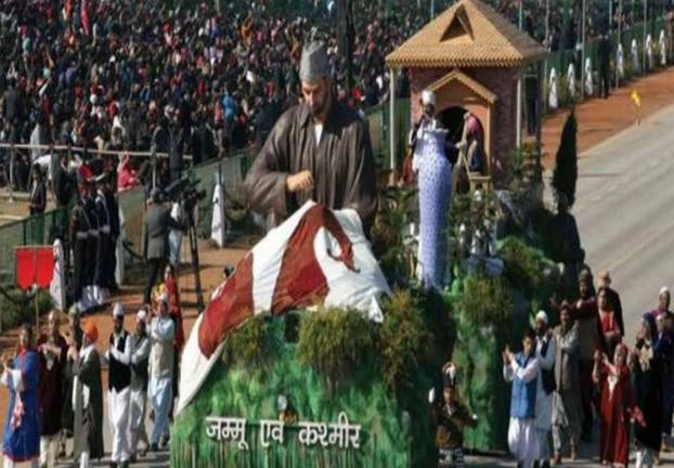 22 झांकियों में दिखी देश की सांस्कृतिक विरासत, जम्मू-कश्मीर ने दिया 'गांव की ओर लौटो' का संदेश - 22 tableau on Rajpath in Republic day parade