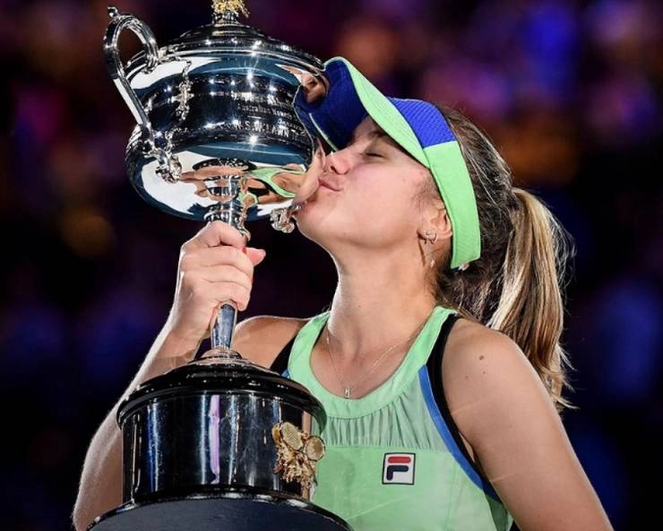 21 साल की केनिन ने Australian Open में महिला खिताब जीतकर इतिहास रचा - Kenin created history by winning the first Grand Slam at the Australian Open