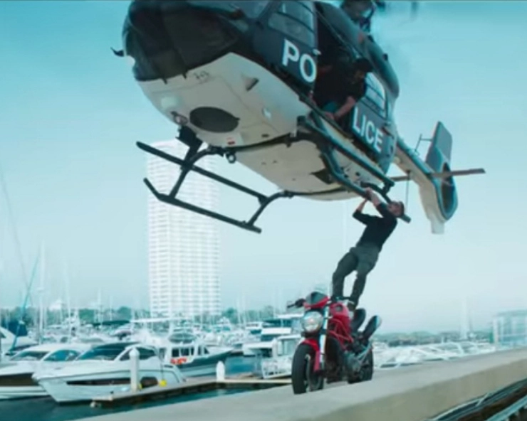 Whatt! सूर्यवंशी में अक्षय कुमार ने बिना हारनेस के किया यह खतरनाक स्टंट - Sooryavanshi: Akshay Kumar performed deadly helicopter stunt without any harness