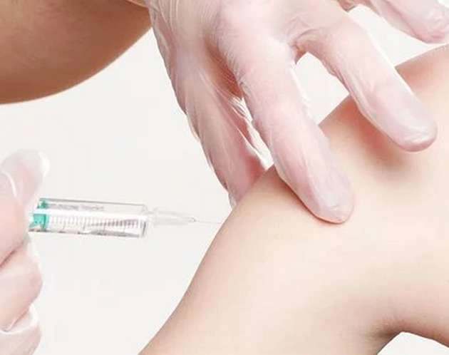 अमेरिका ने किया कोरोना वायरस वैक्सीन के मानव परीक्षण का दावा, कहा- मिले अच्छे संकेत - US gets experimental coronavirus vaccine