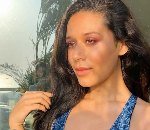 सोशल मीडिया पर छाया टाइगर की बहन कृष्णा श्रॉफ का बोल्ड अंदाज, बिकिनी में चिल करती आईं नजर - tiger shroff sister krishna shroff bikini photo and video goes viral