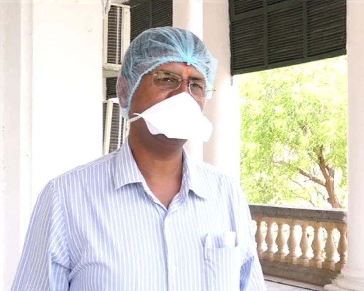 सेवा में 'लापरवाही', इंदौर में 10 सरकारी डॉक्टरों पर गिरी गाज