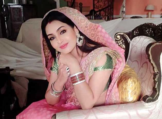 'भाबीजी घर पर हैं' की अंगूरी भाभी हुईं कोरोनावायरस की शिकार - bhabhi ji ghar par hain actress shubhangi atre tests positive for covid 19