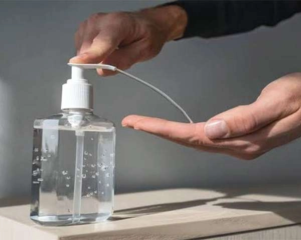 Hand Sanitizer At Home :  नैसर्गिक वस्तूंनी तयार करा सॅनेटाईझर Expert Advice