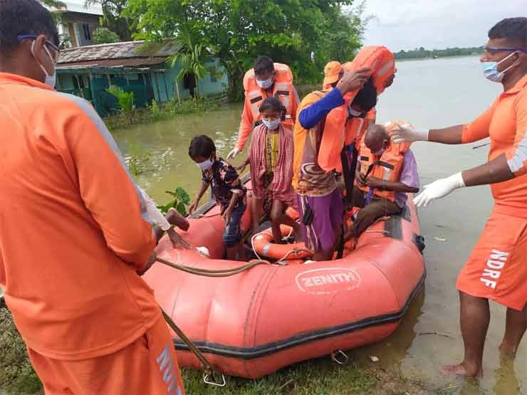 असम में बाढ़ से तबाही, 21 जिलों के 4.6 लाख से अधिक लोग प्रभावित