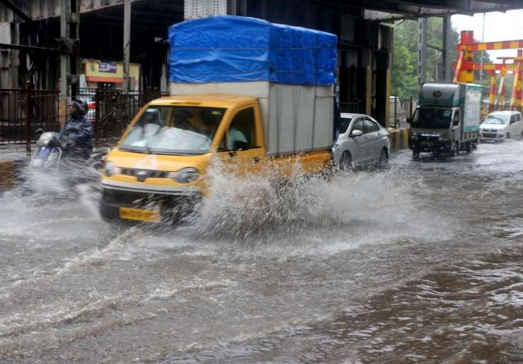 Weather update : मौसम ने बदला मिजाज, तेलंगाना के कई क्षेत्रों में भारी बारिश से हाल बेहाल