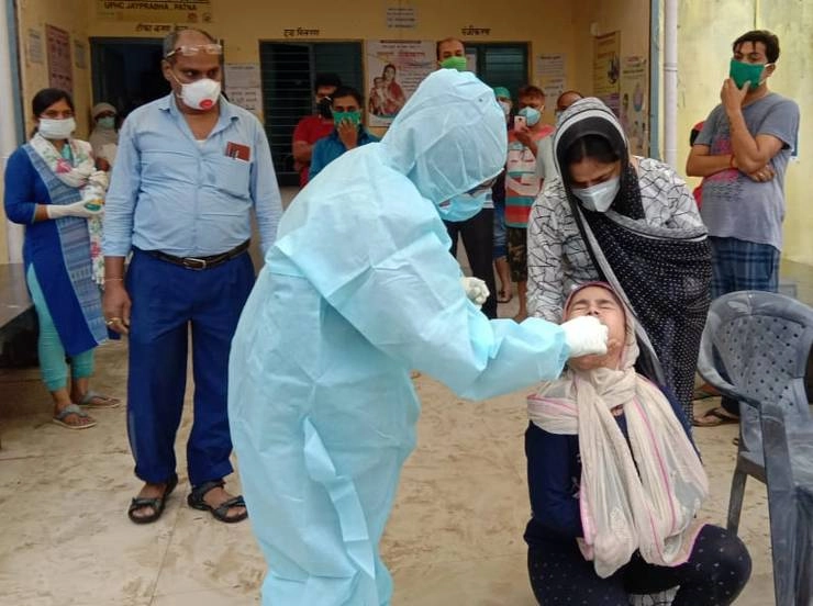 Bihar Coronavirus Update : बिहार में 2502 पॉजिटिव मिलने से कोरोना संक्रमितों की संख्या हुई 54508, 14 लोगों ने गंवाई जान - The number of corona infects in Bihar has exceeded 54 thousand