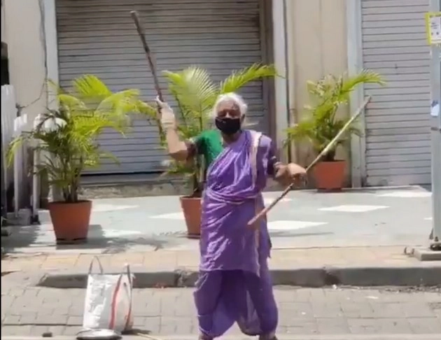 Shantabai Pawar | पुणे में बुजुर्ग महिला का स्टिक फाइटिंग वाला वीडियो हुआ वायरल, मदद के लिए आगे आए लोग