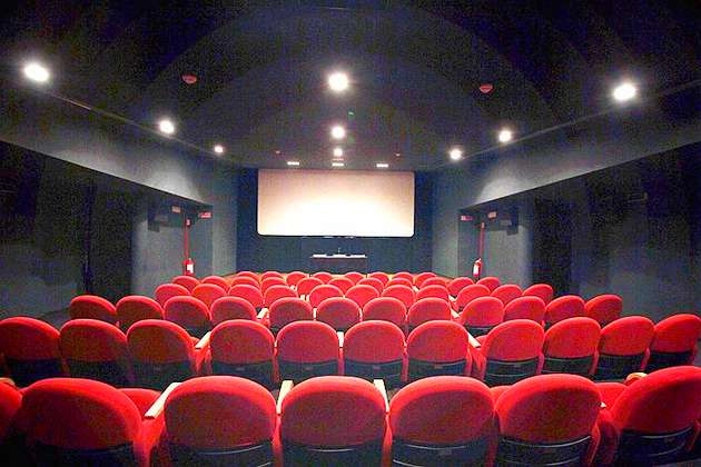 अगस्त से खुल सकते हैं सिनेमाघर, I&B मंत्रालय ने की सिफारिश - ib ministry recommends cinemas should be allowed to reopen in august