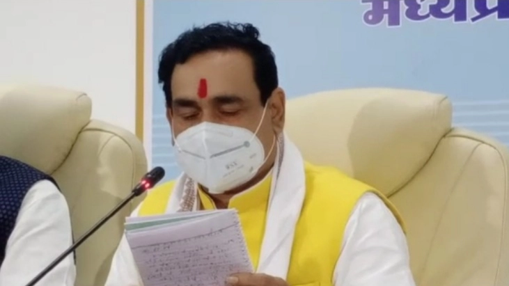 मास्क नहीं लगाने के बयान पर गृहमंत्री नरोत्तम मिश्रा ने मांगी माफी,कहा अब पहनूंगा मास्क - Madhya Pradesh : Home Minister Narottam Mishra apologizes for not wearing mask