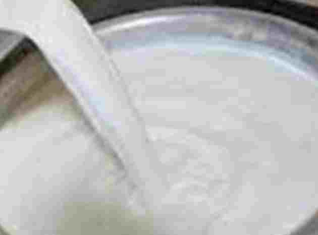 Goat Milk Benefits For Skin: બકરીનું દૂધ (Goat milk) નો ઉપયોગ વર્ષોથી સેંસેટિવ સ્કિન કેયર (Skin Care) ની સમસ્યાઓને દૂર કરવા માટે