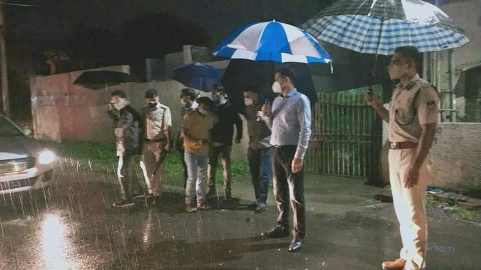 भोपाल में लगातार हो रही भारी बारिश से कई इलाके जलमग्न, कलेक्टर और डीआईजी ने संभाला मोर्चा - Madhya Pradesh record rainfall in Bhopal in last 24 hours