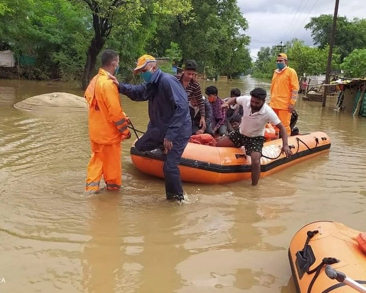 Weather update : कोरोना संकट के बीच महाराष्ट्र, गुजरात और मप्र में बाढ़ का 'डबल अटैक', आने वाले दिनों में राहत के आसार - flood 2020 many states of india facing tough challenges from severe flood situation amidst corona pandemic-in-the country