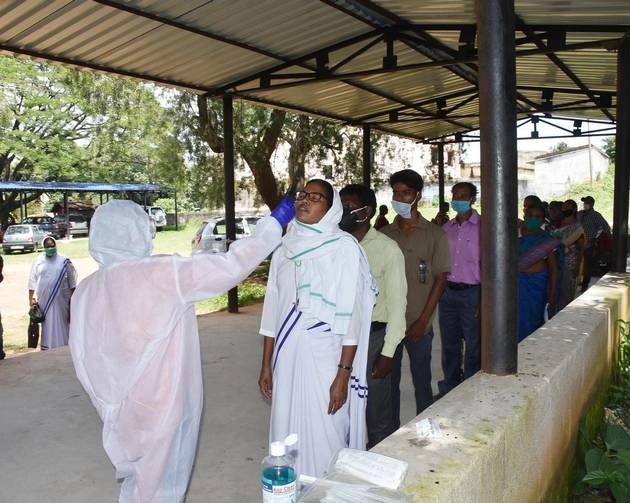 कोरोना वायरस Live Update : ओड़िशा में कोरोना संक्रमण के 2275 नए मामले, 17 की मौत