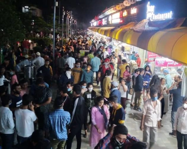 भोपाल और इंदौर में रात 10 बजे तक खुलेंगे बाजार,रात्रि कर्फ्यू भी हटाया गया - Madhya Pradesh News :Bhopal and Indore markets to open till 10 pm, night curfew also removed