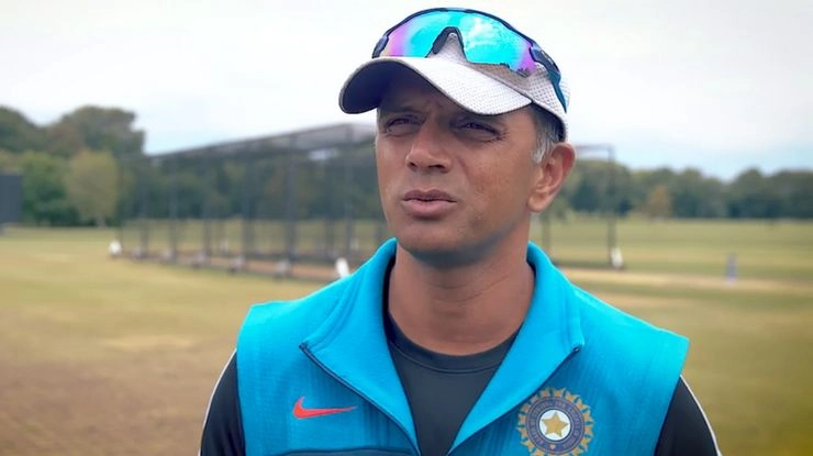 'लग रहा था सिर्फ 2 तरीके हैं विकेट लेने के', कोच राहुल द्रविड़ पांचवें दिन की पिच से हुए नाराज - Rahul Dravid complains about fifth day pitch at Kanpur Green park