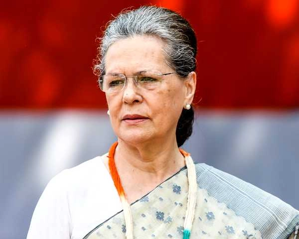 सोनिया ने विपक्षी दलों के साथ की बैठक, ममता बनर्जी, शरद पवार समेत 19 दलों के नेता हैं मौजूद - Congress President Sonia Gandhi's meeting with opposition leaders