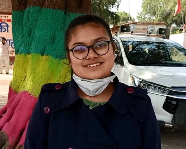 13 साल की उम्र में कॉलेज पहुंची इंदौर की 'करामाती कन्या', बीए एलएलबी में चाहती है प्रवेश - miracle kid of indore Tanishka Sujit