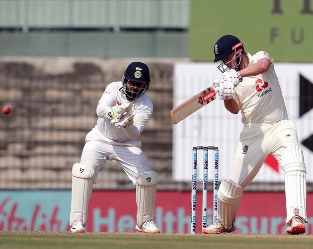 इंग्लैंड ने बनाया भारत के खिलाफ चौथा न्यूनतम टेस्ट स्कोर, सहनी पड़ी वीरू की ट्रोलिंग और वॉन की आलोचना
