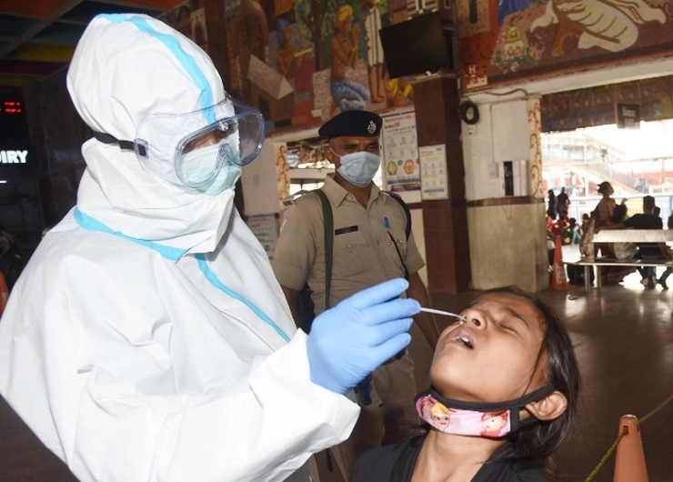 असम : Corona से संक्रमित मिले बाल गृह के 11 बच्चे - 11 children of children's home found infected with corona in Assam
