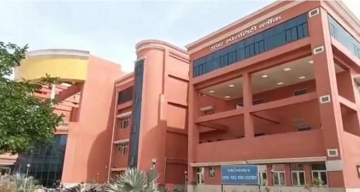 बड़ी लापरवाही : मरीज का लावारिस में अंतिम संस्कार, बेटी ने CM योगी से लगाई थी गुहार - Major negligence in Meerut Medical College