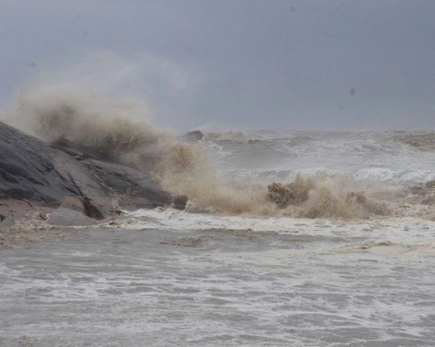 बंगाल की खाड़ी में बने दबाव के सोमवार तक चक्रवाती तूफान में बदलने की आशंका : IMD - The pressure in the Bay of Bengal is expected to change into a cyclonic storm by Monday