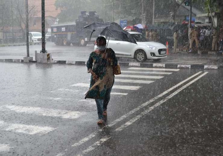मौसम अपडेट : मध्यप्रदेश के कई जिलों में भारी बारिश की चेतावनी - Heavy rain warning in many districts of Madhya Pradesh