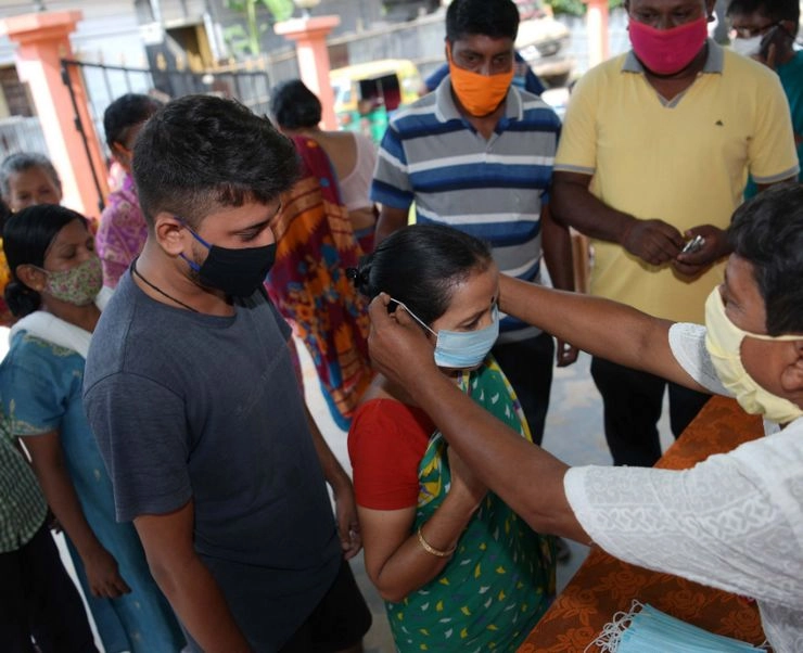 तेज हुई कोरोना संक्रमण की रफ्तार, एक्टिव मरीजों के साथ डेथ रेट भी बढ़ा - CoronaVirus India Update : 23 december